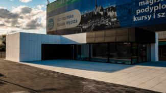 Verkaufspavillon, Auto Park Group – Showroom 231m2 - Ansicht 11