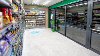 Żabka Nano, Self-Service-Geschäft, 48m2, 020
